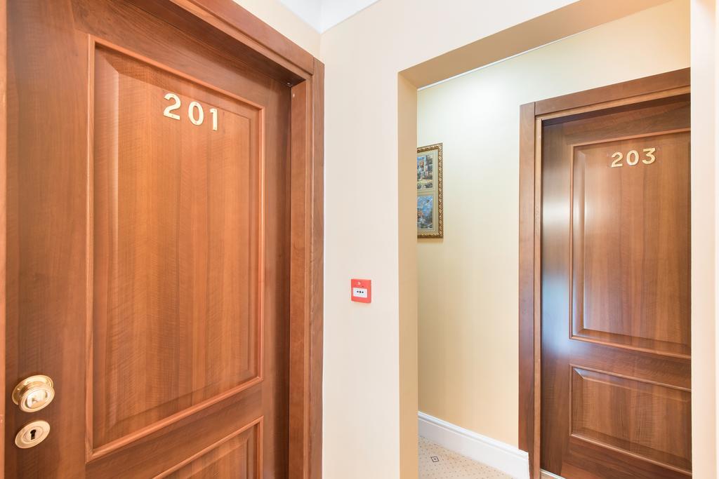 London Residence Екстериор снимка