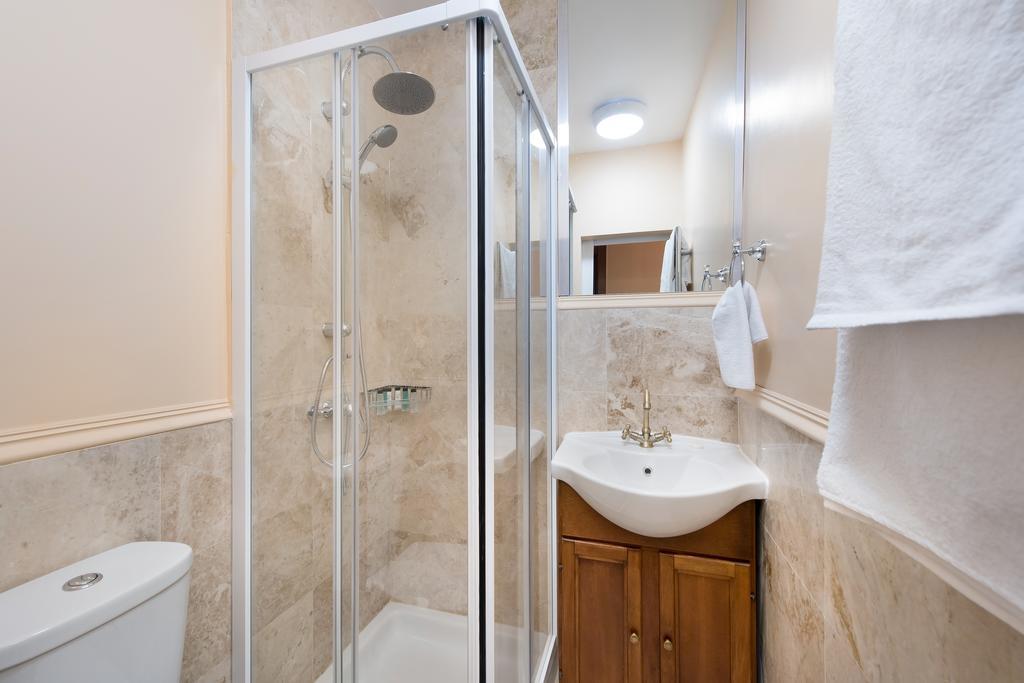 London Residence Екстериор снимка