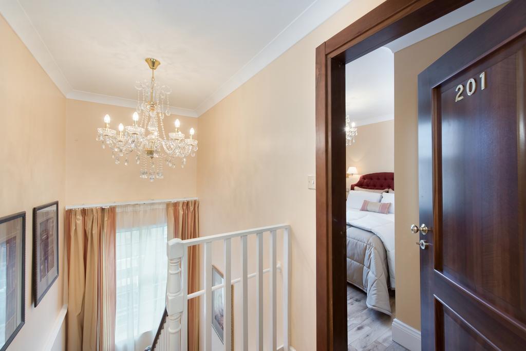 London Residence Екстериор снимка